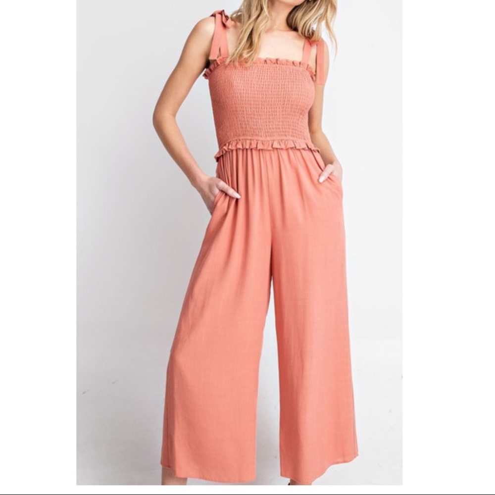 Jumpsuit ✨✨✨ - Picture 2 of 3